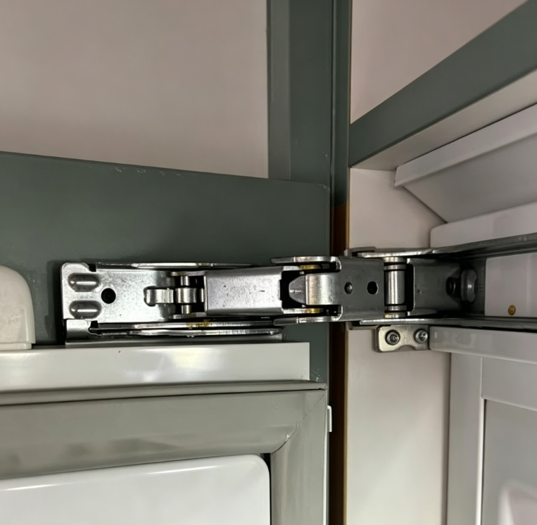 Refrigerator Door Alignment & Hinge Adjustment Service